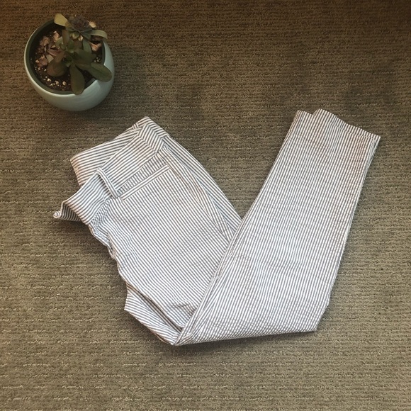 Cropped LOFT Pants - Picture 2 of 4